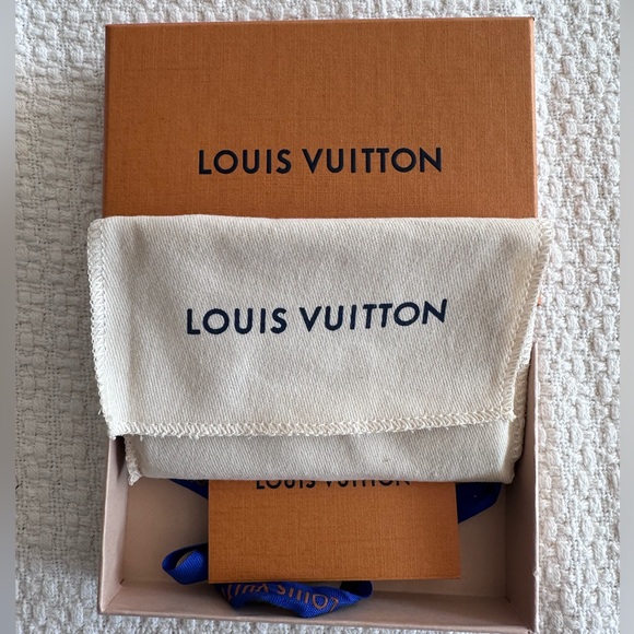 Louis Vuitton Box and Dustbag for charm or card holder - Picture 4 of 6